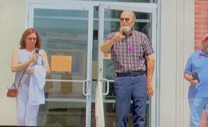 PHOTO Larry Woodcock Stepped Out Of The Court House To Sing Turn Out The Lights The Party's Over After Lori Vallow Got Life Sentence