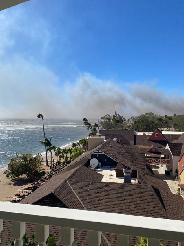 did lahaina yacht club burn down