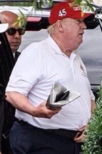 PHOTO Proof Donald Trump Is Not 215 Pounds