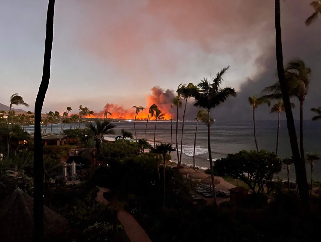 PHOTO Showing How Intense Fire Is From Hyatt Regency In Kaanapali Hawaii   PHOTO Showing How Intense Fire Is From Hyatt Regency In Kaanapali Hawaii 1024x774 