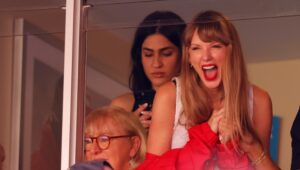 PHOTO Taylor Swift Has Given Her Heart Over To Travis Kelce As Evidence By Her Being Giddy In Suite At Chiefs Game