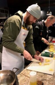 PHOTO Travis Kelce Knows How To Cook And Taylor Swift Loves It