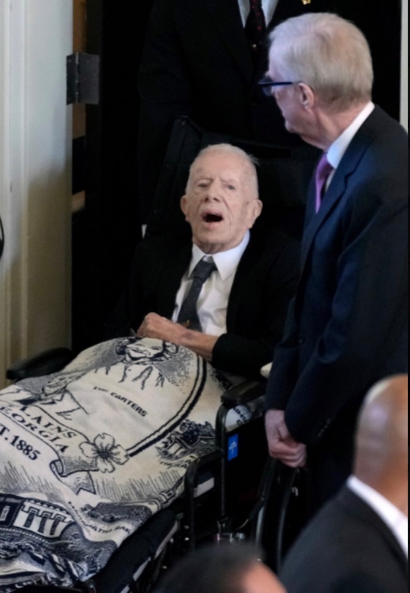 PHOTO Jimmy Carter Looked Terribly Unwell At His Wife's Funeral