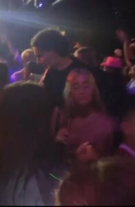 PHOTO Josh Giddey Dancing Slowly With Blondie In Night Club