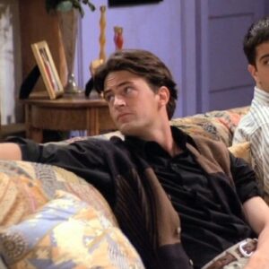 PHOTO Matthew Perry Sitting On The Couch Before He Died