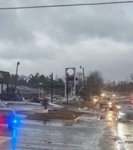 PHOTO Gas Station In Marianna Florida Leveled By Tornado