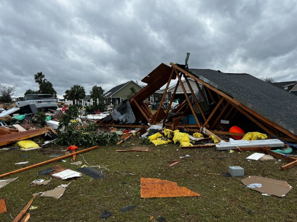 PHOTO Houses Leveled Down To The Slab In Marianna Florida