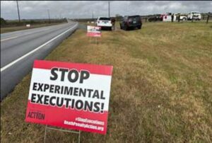 PHOTO Stop Experimental Exeuctions Sign Outside Prison Where Kenneth Eugene Smith Was Executed