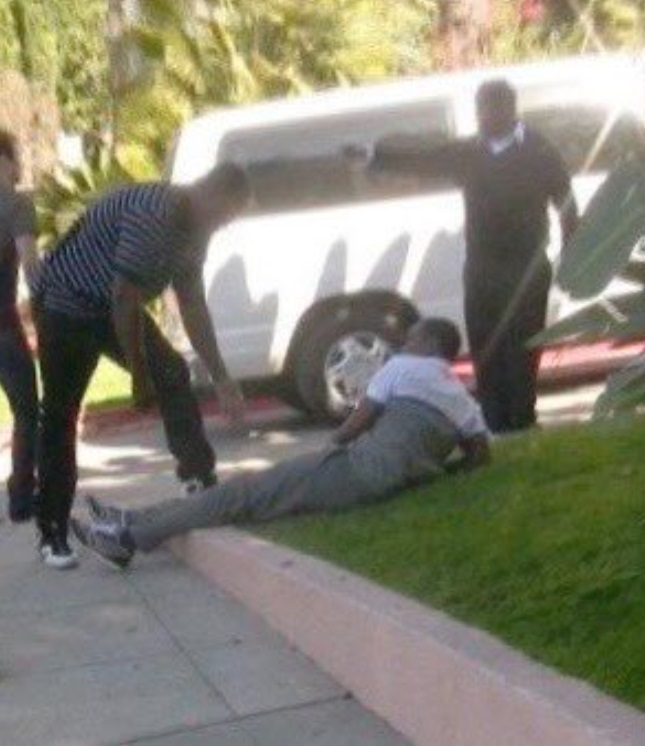 PHOTO P Diddy Did Not Kill Himself But Look At Him Get Tackled By Security