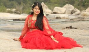 PHOTO Amrita Pandey In A Red Dress