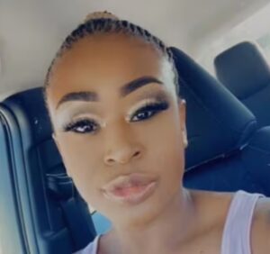PHOTO Danielle Johnson Car Selfie With Her Hair Pulled Back