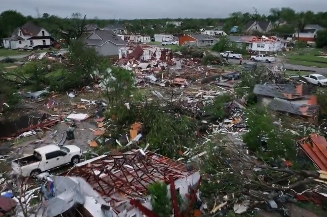 PHOTO Sulphur Bakery In Oklahoma Completely Destroyed By Tornado