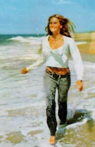 PHOTO Susan Backlinie At The Beach Before She Died