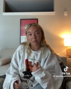 PHOTO Eva Benefield Looking Hot AF On The TikTok