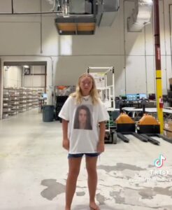 PHOTO Eva Benefield Wearing T-Shirt With Ashley Benefield Mug Shot On It