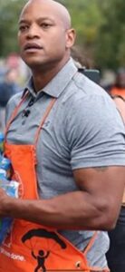 PHOTO Wes Moore In A Home Depot Employees Uniform