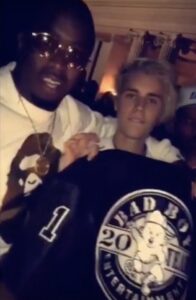 PHOTO Justin Bieber Holding A Bad Boy Entertainment Shirt While With P Diddy