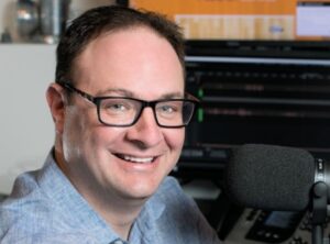 PHOTO Of The Office Adrian Wojnarowski Was Sleeping In On The Regular