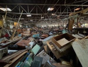 PHOTO Antique Warehouse In Asheville North Carolina Is Just Completely Destroyed