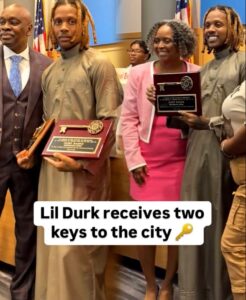 PHOTO Lil Durk With His Two Keys To The City Of Chicago