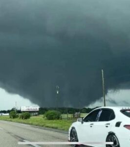 PHOTO One Person Driving In Siesta Key While Hurricane Milton Made Landfall