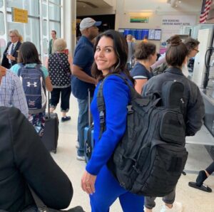 PHOTO Tulsi Gabbard Looking So Hot In A Navy Blue Suit