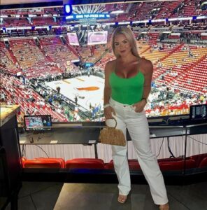 PHOTO Karoline Leavitt At A Miami Heat Game