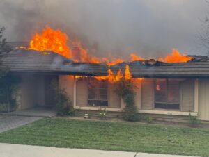 PHOTO Structures That Went On Fire On Valley Vista Drive In Camarillo California During Mountain Fire