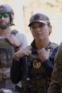 PHOTO Tulsi Gabbard Is A Total Boss Woman