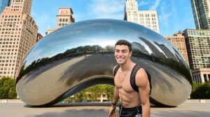 PHOTO Luigi Mangione At The Bean In Chicago Illinois