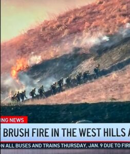 PHOTO Army Of Firefighters Marching Up Hill To Put Out The Kenneth Fire