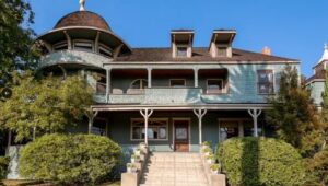 PHOTO Before And After McNally House In Altadena California Burned Down