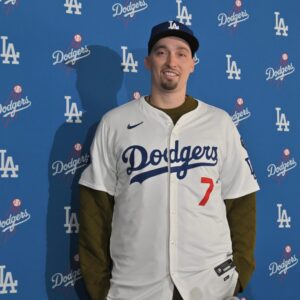 PHOTO Blake Snell In A Dodgers Uniform