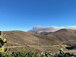 PHOTO LA Wildfire Can Be Seen From Thousand Oaks