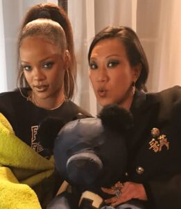 PHOTO Lynn Ban With Rihanna Before She Died