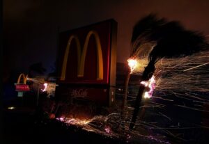 PHOTO McDonald's Restaurant In Altadena California Is One Fire As The Eaton Fire Spread This Evening