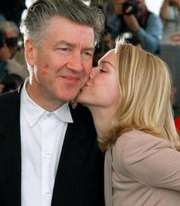 PHOTO Naomi Watts Kissing David Lynch Before He Died