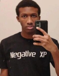 PHOTO Solomon Henderson Wearing Negative XP T-Shirt