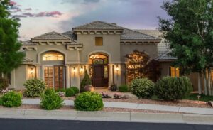 PHOTO Richard Pitino Has 7K Square Foot House In New Mexico While Coaching In The Mountain West Conference