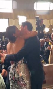 PHOTO Halle Berry Kissing Adrien Brody On The Lips