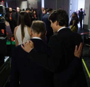 PHOTO Mark Carney Hugging Justin Trudeau