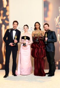 PHOTO Oscar Winners Adrien Brody Mikey Madison Zoe Saldaña And Kieran Culkin