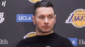 PHOTO JJ Redick Giving Reporter Side Eye For Asking Difficult Question