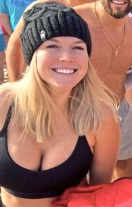 PHOTO Karoline Leavitt With No Makeup Wearing A Beanie