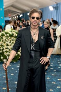 PHOTO Shah Rukh Khan Casually Walking The Met Gala