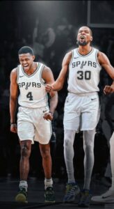 PHOTO Kevin Durant In A San Antonio Spurs Jersey