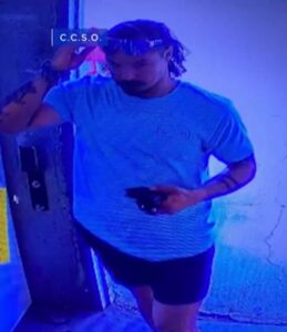 PHOTO Travis Decker Caught On Camera Walking With Shorts And White T-Shirt