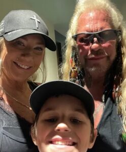 PHOTO Anthony Zecca's 10 Out Of 10 Mother