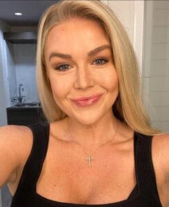 PHOTO Karoline Leavitt Has Perfect Skin For A White Girl