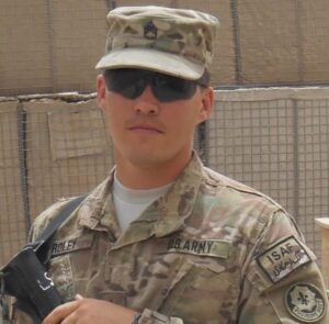 PHOTO Wess Roley's Dad In US Army Uniform